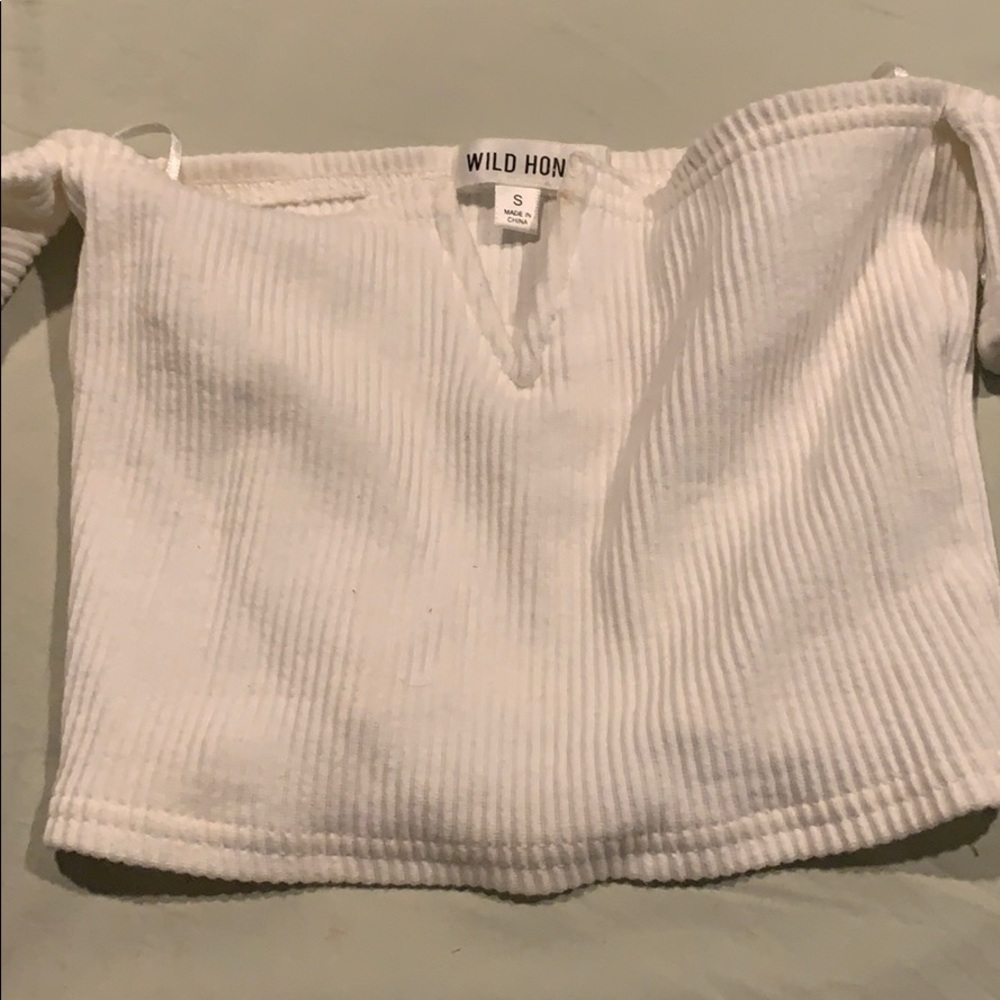 Deep v white off the shoulder knit crop top